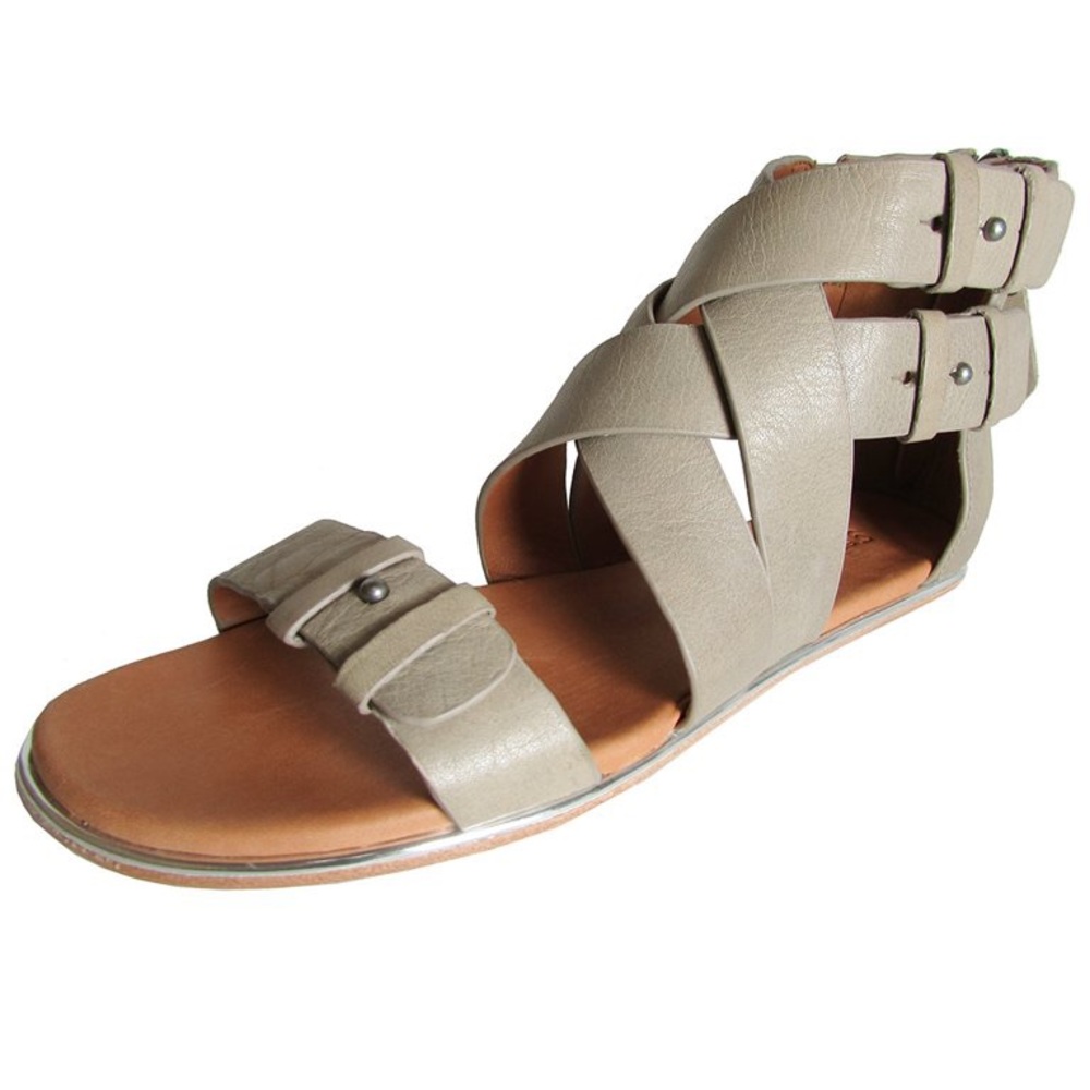 Gentle Souls Blessie Sandals Size 9
